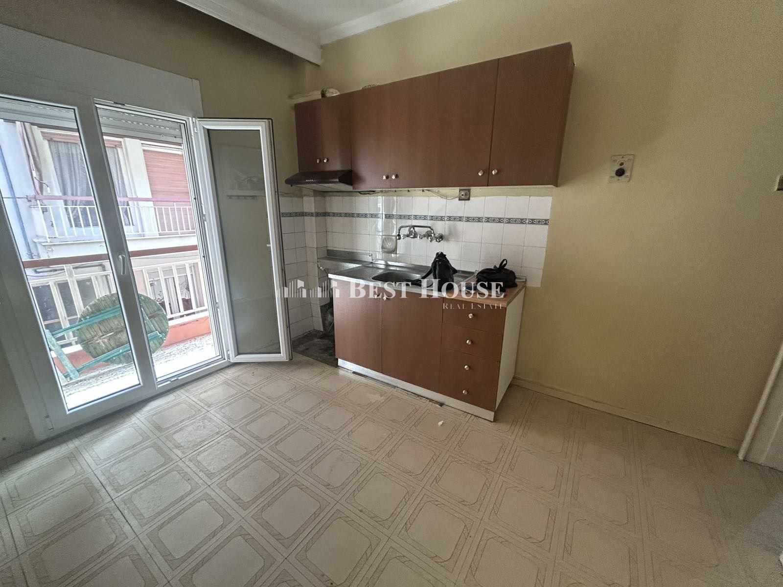 Γκαρσονιέρα, 60τμ, Χ7431